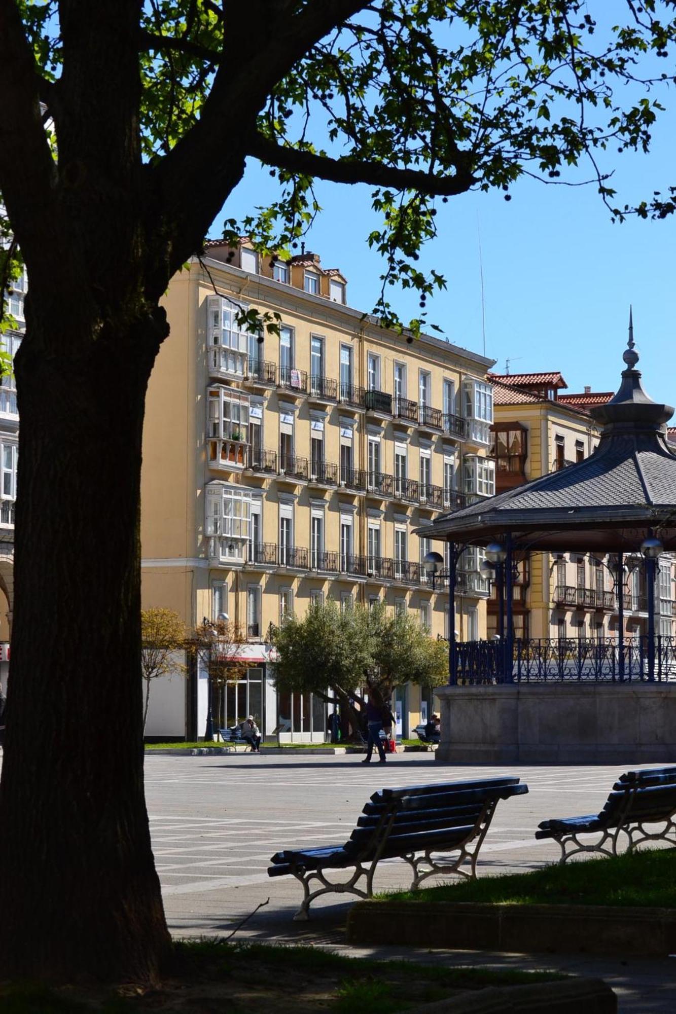 Plaza Pombo B&B - Hostal Santander Exterior photo